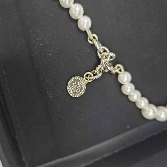 Vibrant Chanel Double Pearl Necklace - Picture 6 of 6